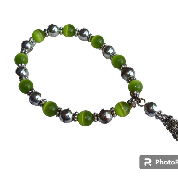 Vintage Avon Green Cat's Eye Tear Drop Necklace Stretch Bracelet Hoop Earrings - Picture 2 of 4